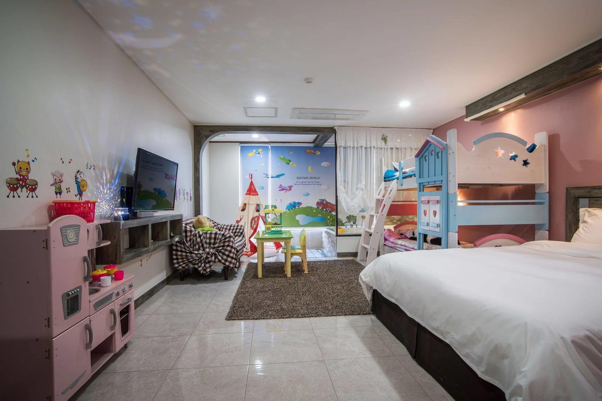 Famille Spa Resort Seogwipo Zewnętrze zdjęcie