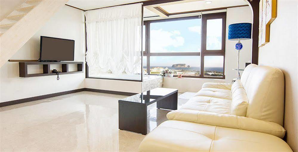Famille Spa Resort Seogwipo Zewnętrze zdjęcie